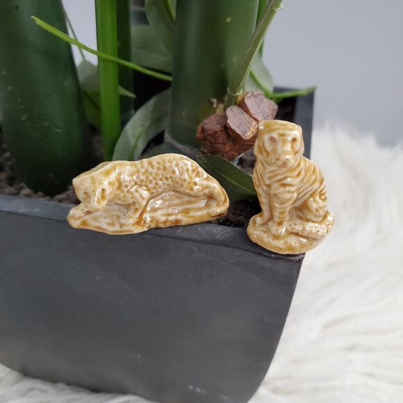 Wade Red Rose Tea Collectible Ceramic Tiger & Cheetah Figurine Set - Picture 2 of 8